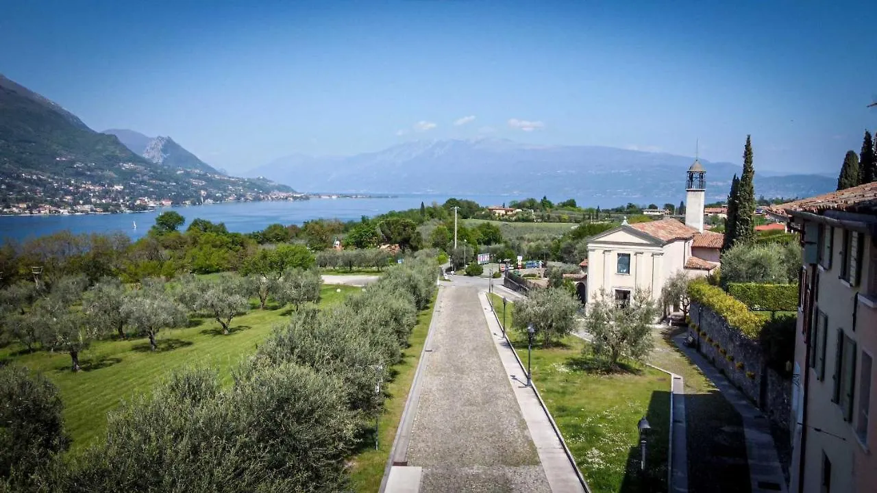 Romantic B&B Il Piccolo Paradiso contacts