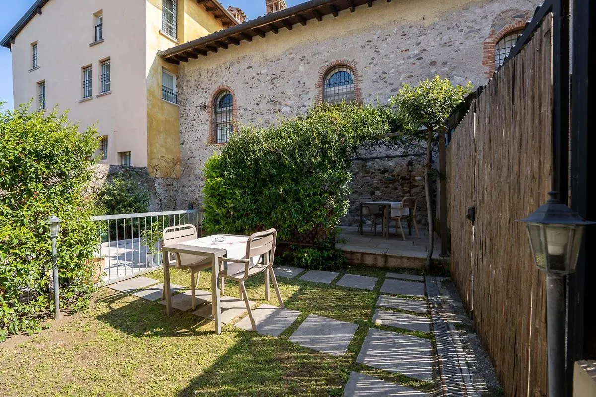 Romantic B&B Il Piccolo Paradiso San Felice del Benaco Italien